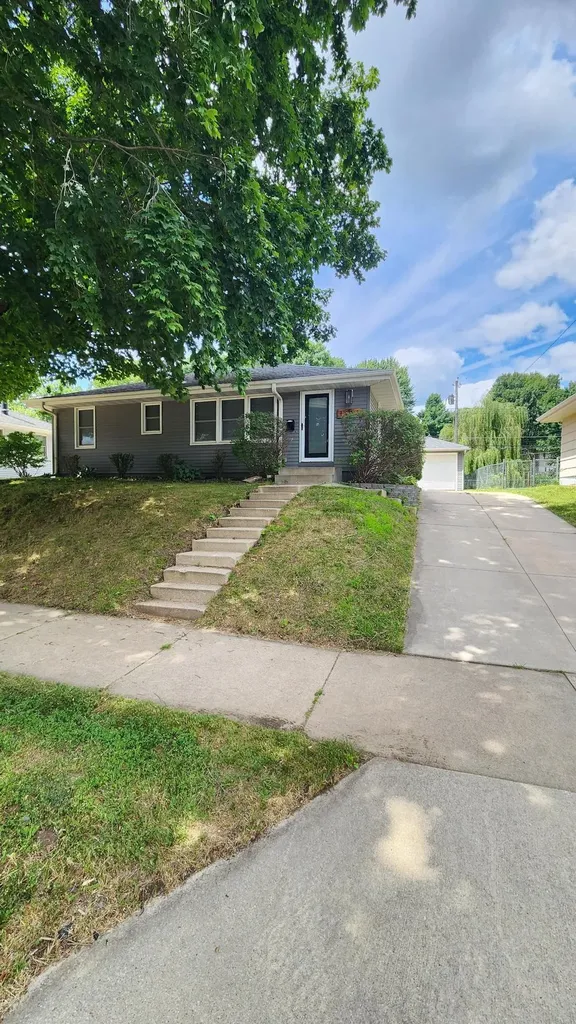 1433 Cascade Street NW Rochester MN 55901