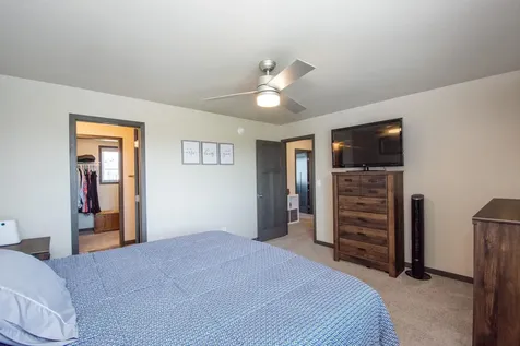 4887 Hampton Circle S Moorhead MN 56560