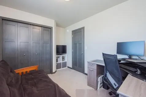 4887 Hampton Circle S Moorhead MN 56560