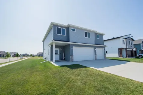 4887 Hampton Circle S Moorhead MN 56560