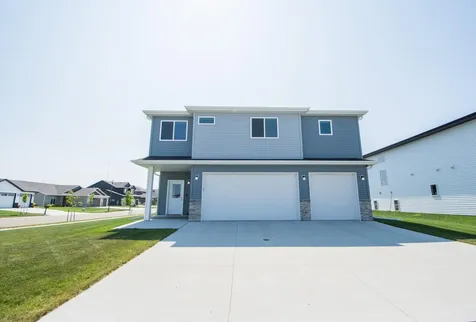 4887 Hampton Circle S Moorhead MN 56560