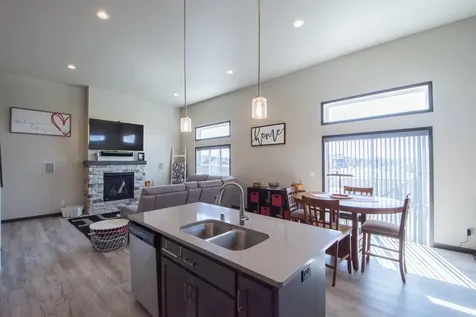 4887 Hampton Circle S Moorhead MN 56560