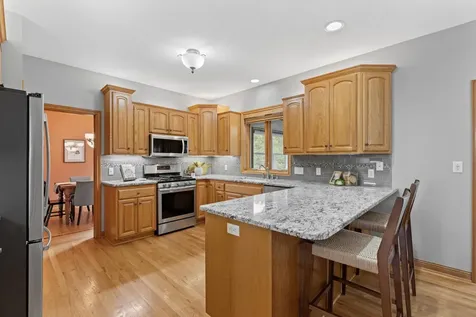 5005 Scenic Oak Drive SW Rochester MN 55902