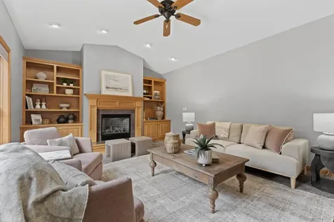 5005 Scenic Oak Drive SW Rochester MN 55902