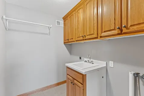 5005 Scenic Oak Drive SW Rochester MN 55902