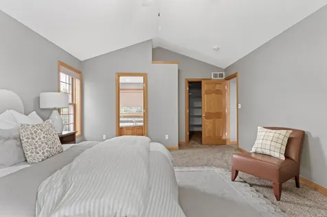 5005 Scenic Oak Drive SW Rochester MN 55902