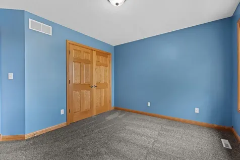 5005 Scenic Oak Drive SW Rochester MN 55902