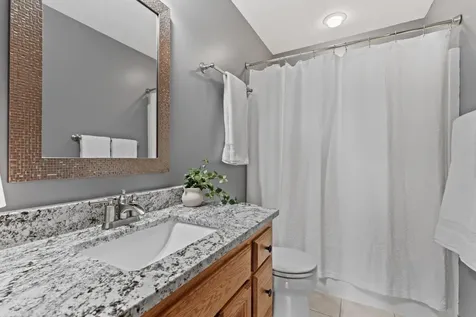 5005 Scenic Oak Drive SW Rochester MN 55902