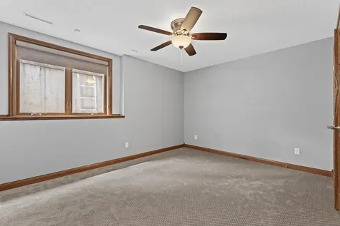 5005 Scenic Oak Drive SW Rochester MN 55902