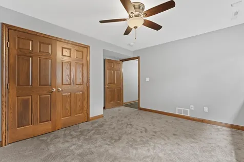 5005 Scenic Oak Drive SW Rochester MN 55902