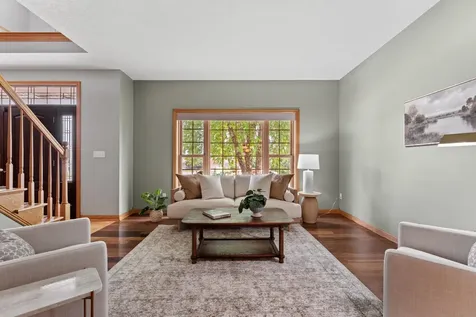 5005 Scenic Oak Drive SW Rochester MN 55902