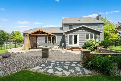 5005 Scenic Oak Drive SW Rochester MN 55902