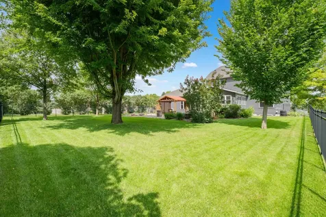 5005 Scenic Oak Drive SW Rochester MN 55902