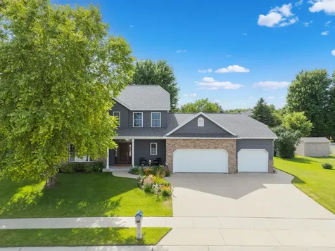 5005 Scenic Oak Drive SW Rochester MN 55902