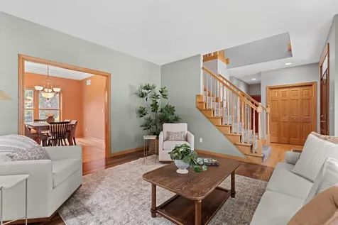 5005 Scenic Oak Drive SW Rochester MN 55902