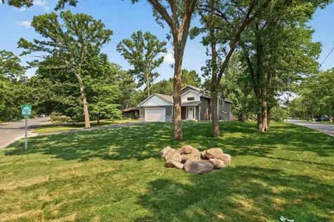 5832 Perry Avenue N Crystal MN 55429