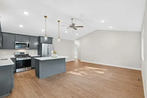 5832 Perry Avenue N Crystal MN 55429