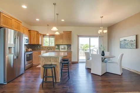 1254 39th Avenue S Moorhead MN 56560
