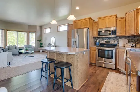 1254 39th Avenue S Moorhead MN 56560