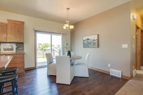 1254 39th Avenue S Moorhead MN 56560