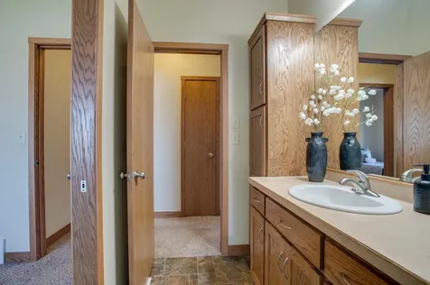 1254 39th Avenue S Moorhead MN 56560