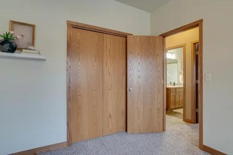 1254 39th Avenue S Moorhead MN 56560