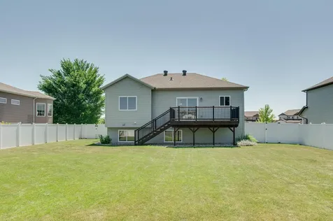 1254 39th Avenue S Moorhead MN 56560