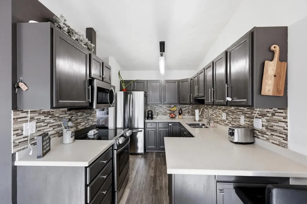 3032 32nd Street S Fargo ND 58103