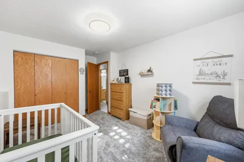 3032 32nd Street S Fargo ND 58103