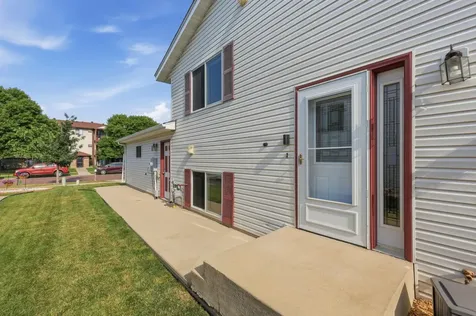 3032 32nd Street S Fargo ND 58103