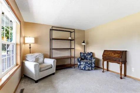 1414 Sunbird Lane Faribault MN 55021