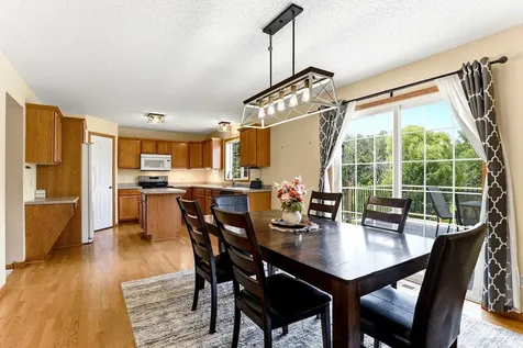 1414 Sunbird Lane Faribault MN 55021