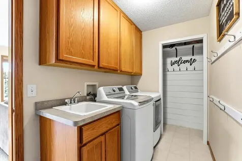 1414 Sunbird Lane Faribault MN 55021
