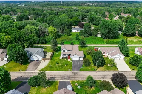 1414 Sunbird Lane Faribault MN 55021