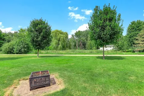 1414 Sunbird Lane Faribault MN 55021
