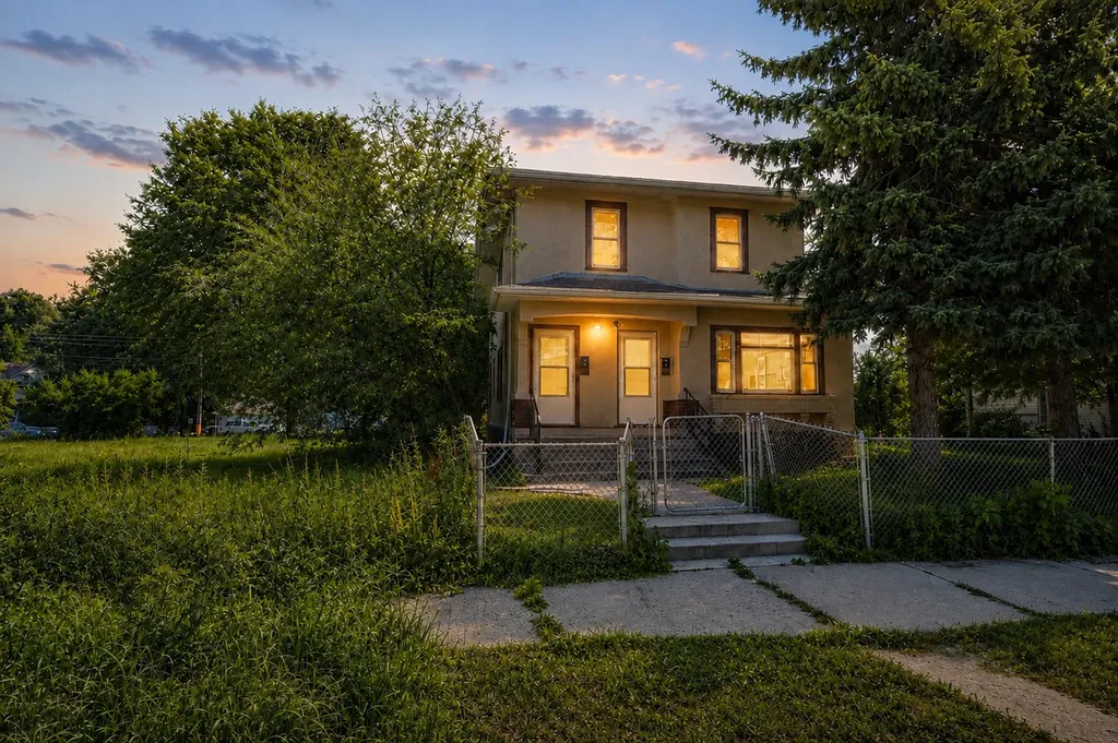 2122 N 6th Street Minneapolis MN 55411