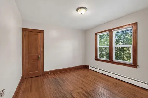 2122 N 6th Street Minneapolis MN 55411