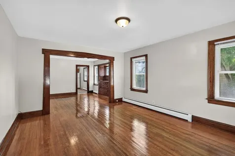 2122 N 6th Street Minneapolis MN 55411