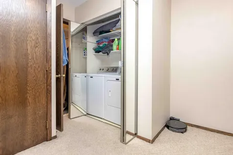 2629 Arrowhead Road S Fargo ND 58103