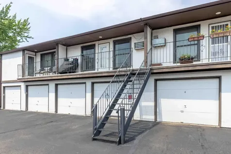 2629 Arrowhead Road S Fargo ND 58103