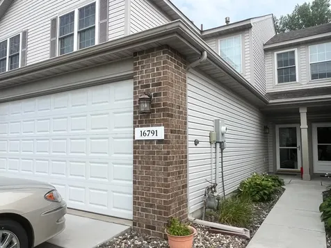 16791 39th Avenue N Plymouth MN 55446