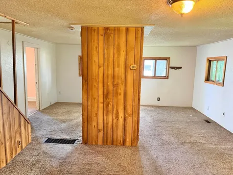 808 5th Avenue NE Austin MN 55912