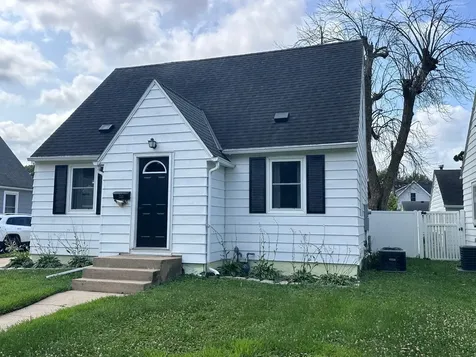 213 11th Avenue SW Austin MN 55912