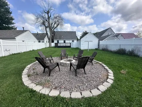 213 11th Avenue SW Austin MN 55912