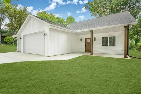 1011 Nokomis Street Alexandria MN 56308