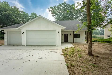 1011 Nokomis Street Alexandria MN 56308