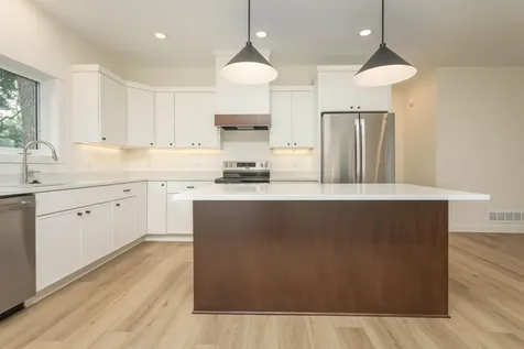 1011 Nokomis Street Alexandria MN 56308