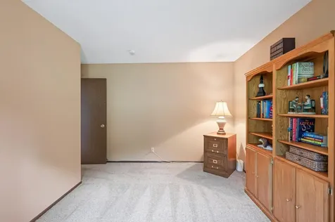 5217 Balmoral Lane Bloomington MN 55437