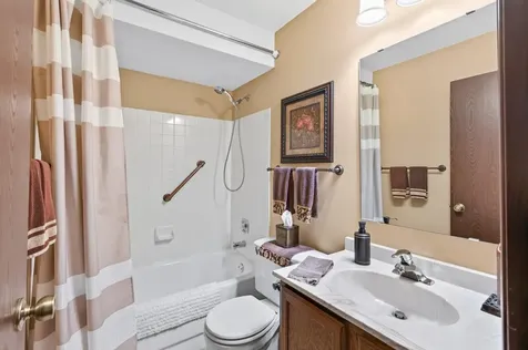 5217 Balmoral Lane Bloomington MN 55437