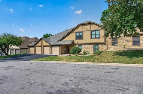 5217 Balmoral Lane Bloomington MN 55437